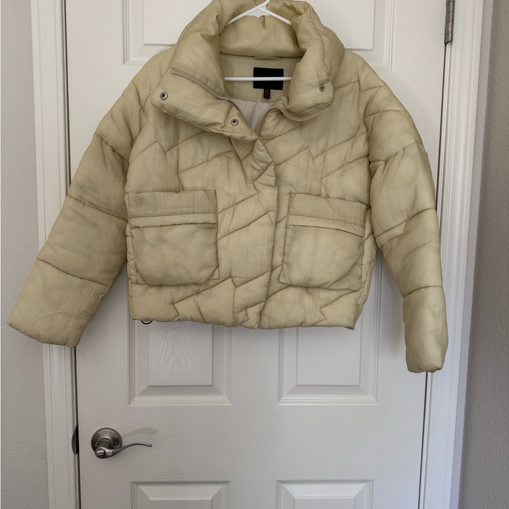 Urban Revivo women’s yellow puffer Jacket